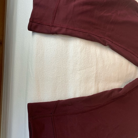 Lululemon pants - Picture 3 of 6
